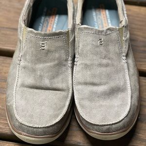 Mens Skechers relaxed fit air-cooled memory foam size 9